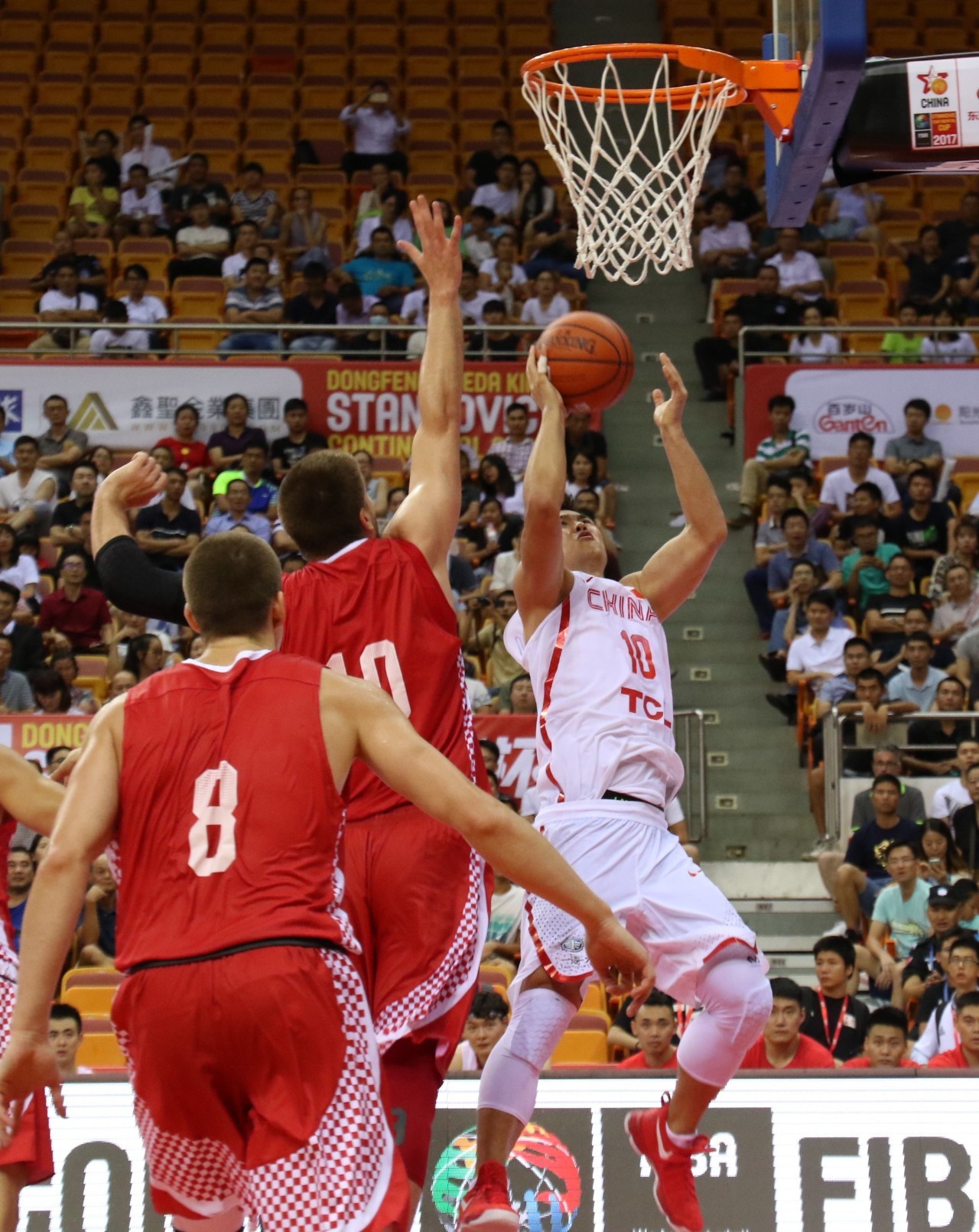 开云官网-关键时刻突围战来临;斯图加特围绕欧超杯手感冰凉;态度坚定;临场指挥获称赞的简单介绍